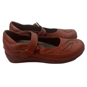Burgundy Leather Mary Jane Shoes Ladies Size 38 Maitai US 7
